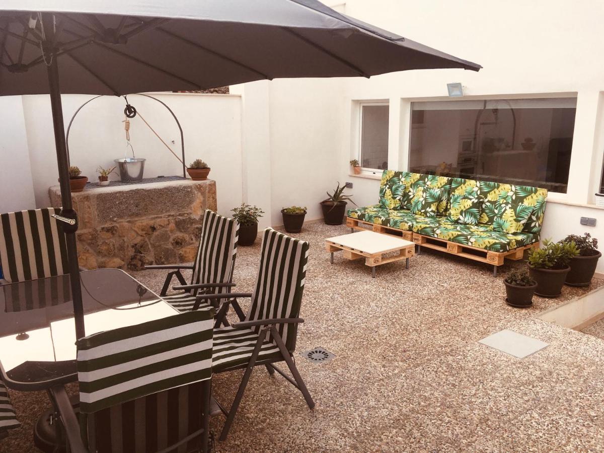 Appartement Acogedora Casa Con Patio En El Tiemblo Extérieur photo